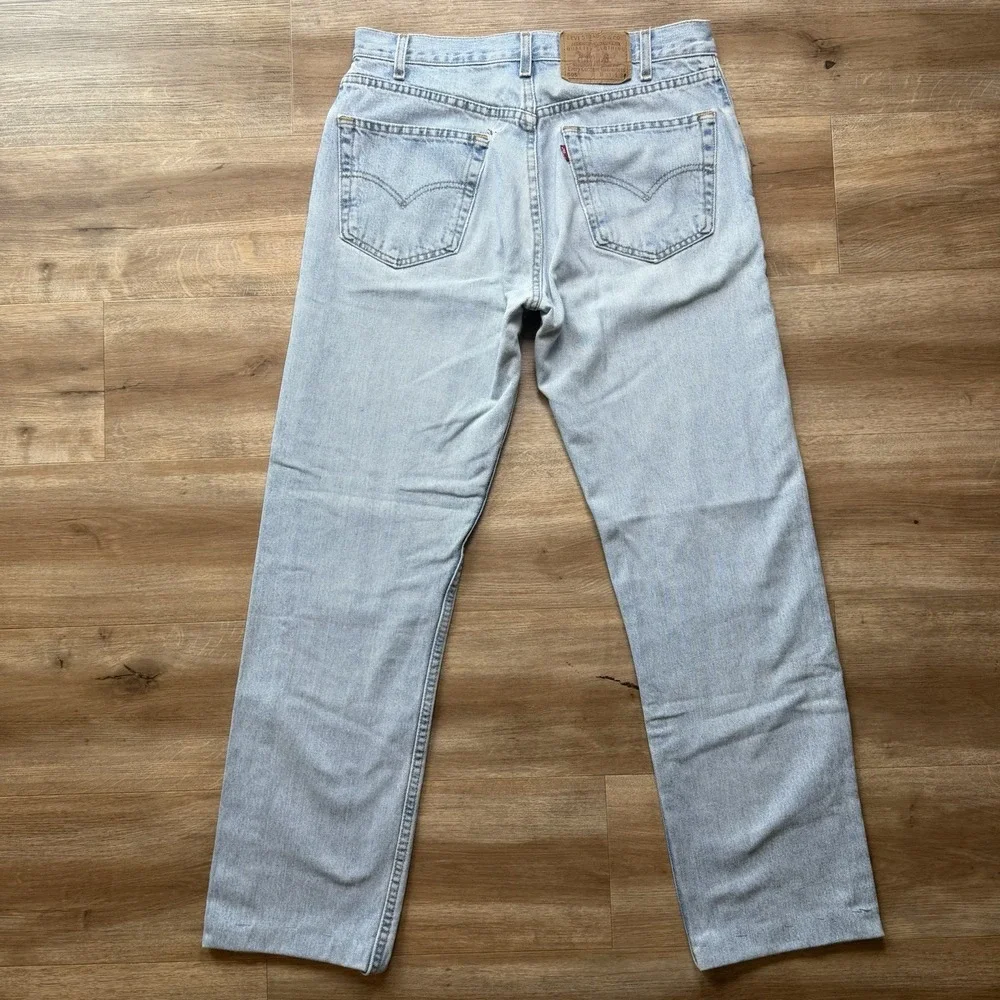 Vintage Levis 505 Jeans Men 32x30 Blue Regular Fit Light Wash Denim 90s (Hemmed)